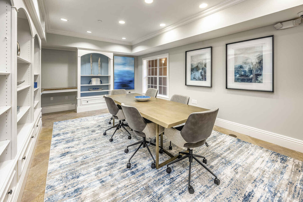 Casa Bella Gallery Center