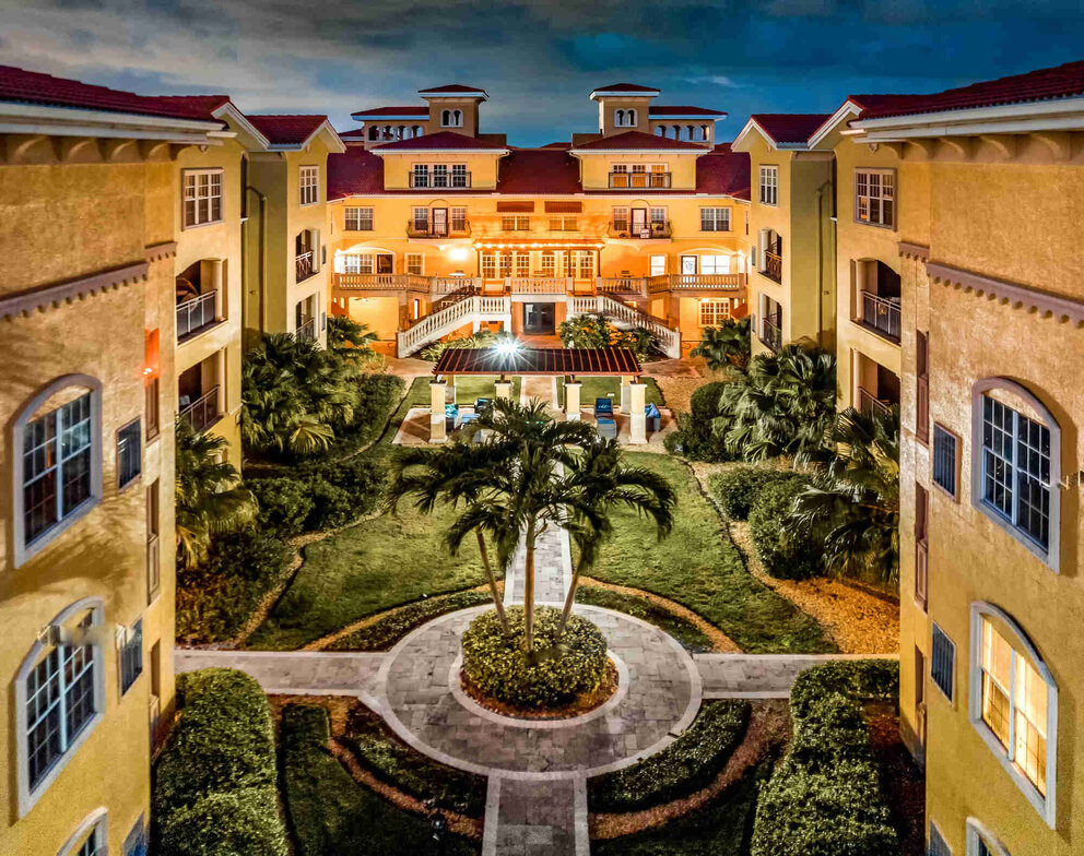 Casa Bella Gallery Aerial Courtyard